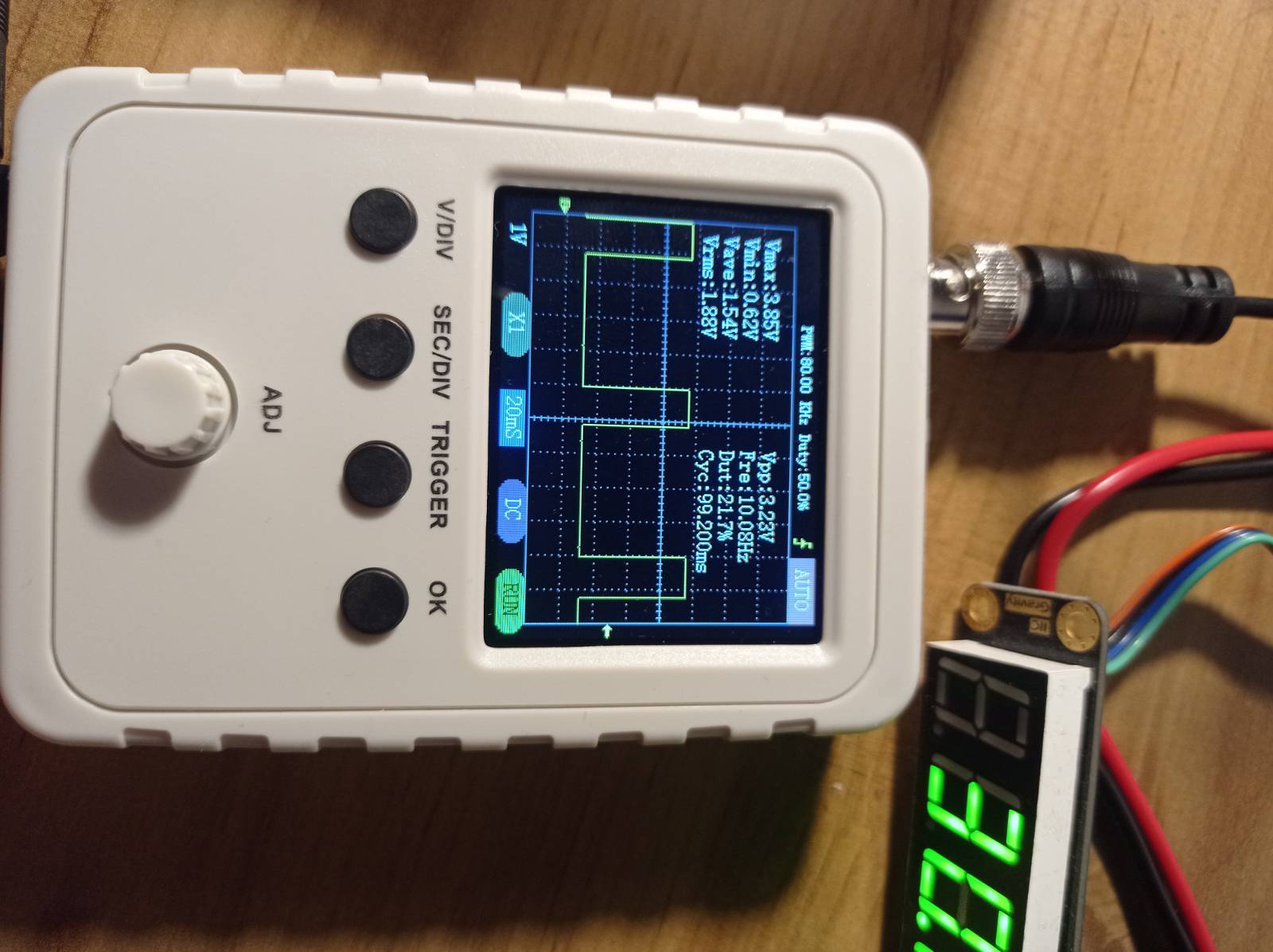 PWM signal measured with oscilloscope